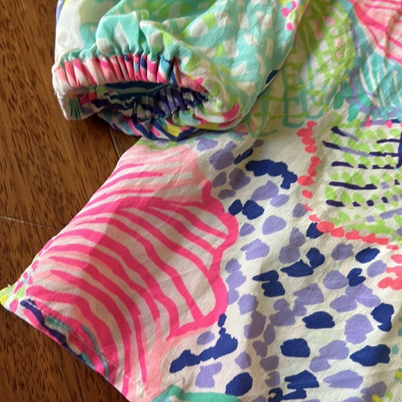 Lilly Pulitzer 100% Silk top 🌴☀️ - Picture 4 of 5